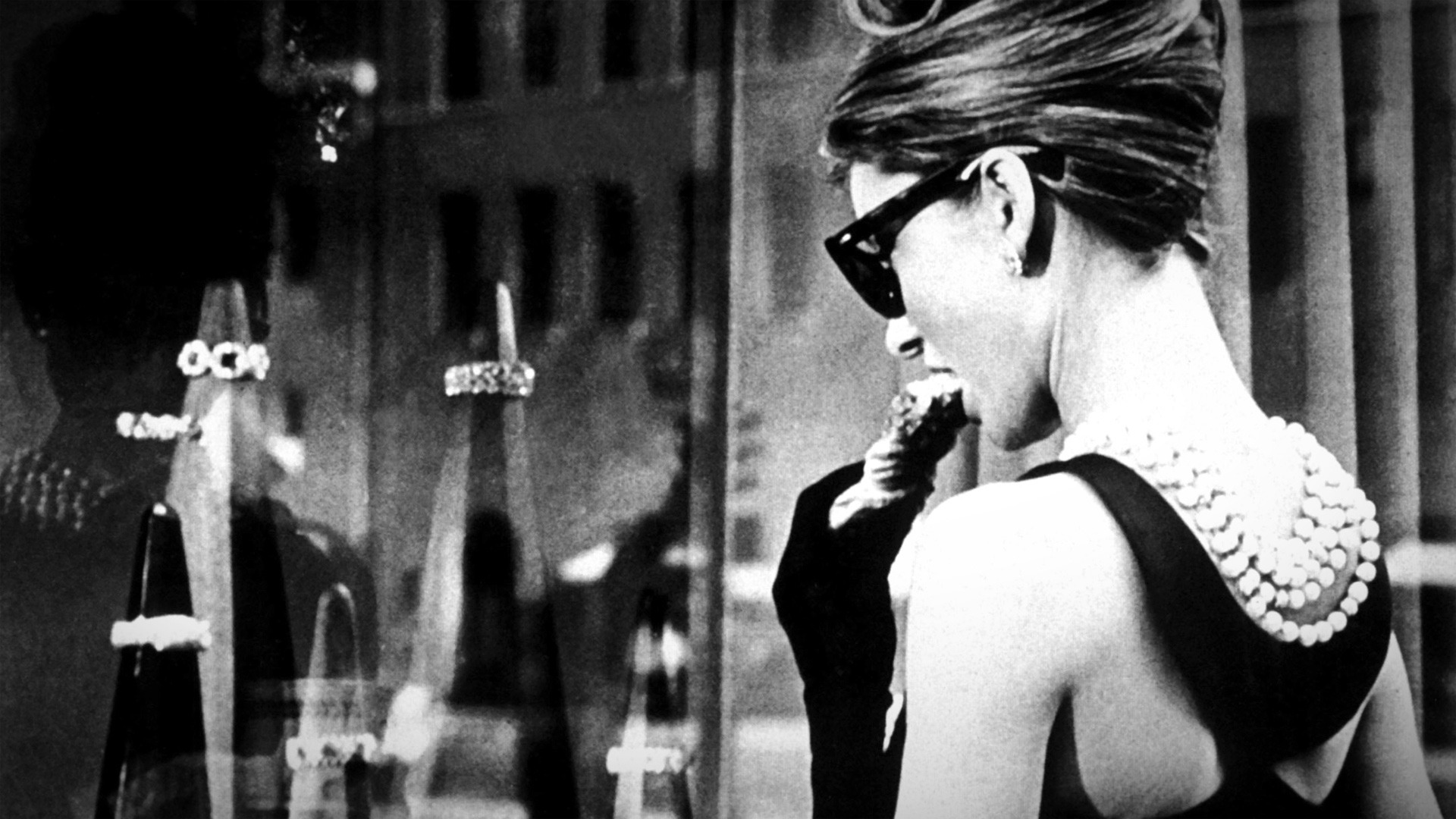 Ciclo Cine Es Moda I Audrey Hepburn サラequisで Gafas Amarillas